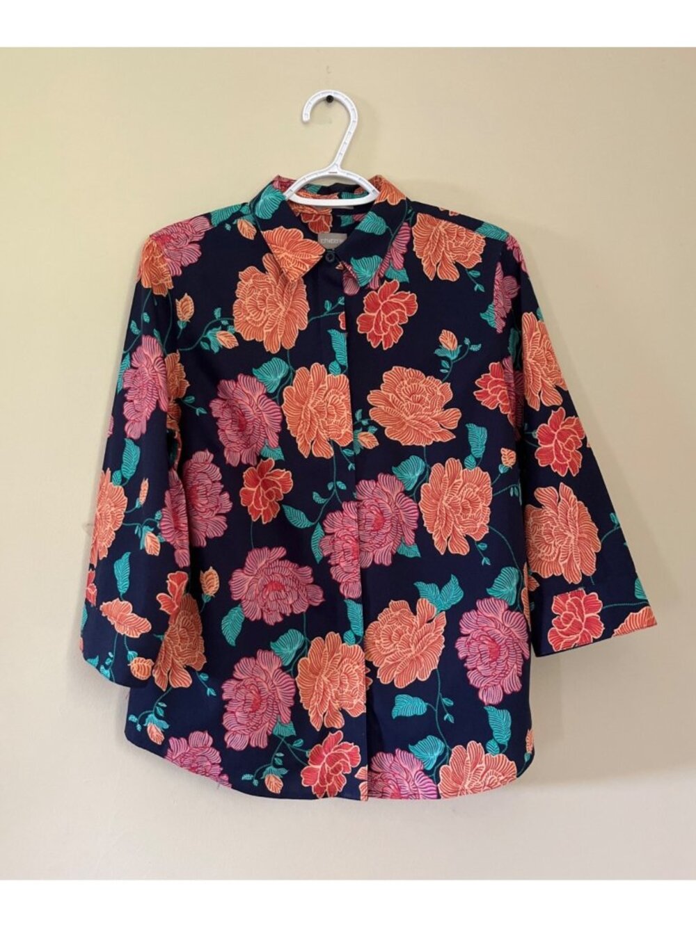 Chico's Womens Size 0 US Size 4-6 Navy No-Iron 3/4 Sleeve Floral Button Down Top